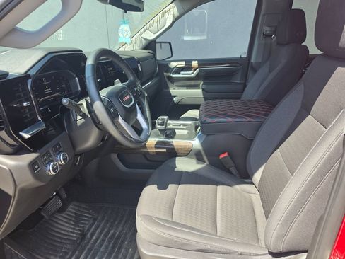 Used 2024 GMC Sierra 1500 Elevation w/ X31 Off-Road Package AWD/4WD image 9