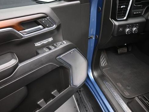 Used 2024 GMC Sierra 1500 Denali AWD/4WD image 16