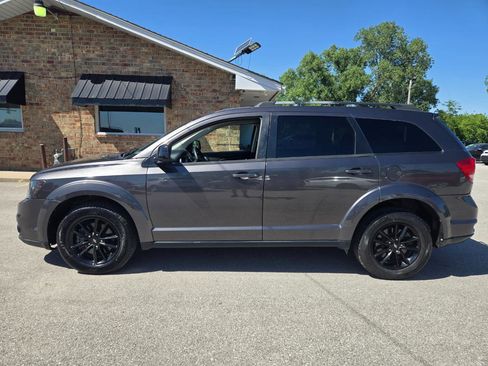 Used 2019 Dodge Journey SE w/ Blacktop Package FWD image 8