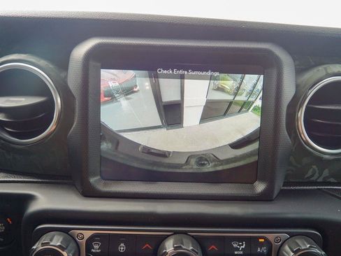 Used 2019 Jeep Wrangler Unlimited Rubicon AWD/4WD image 26