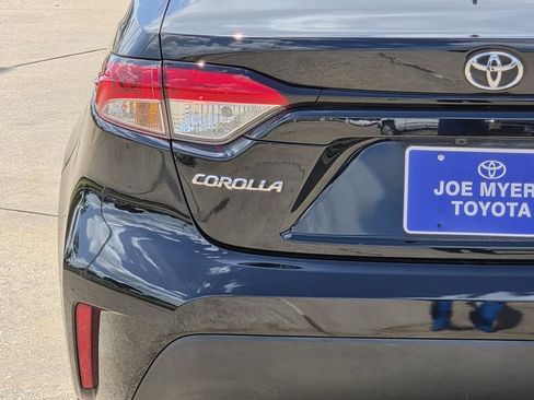 Used 2024 Toyota Corolla LE FWD image 10