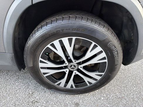 Used 2025 Mercedes-Benz GLA 250 4MATIC image 18