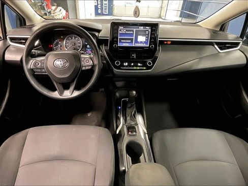 Used 2021 Toyota Corolla LE w/ LE Convenience Package FWD image 21