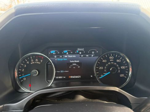Used 2015 Ford F150 Lariat AWD/4WD image 10