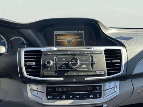 Used 2014 Honda Accord LX image 27