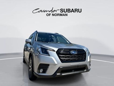 Used 2024 Subaru Forester Premium AWD/4WD image 1