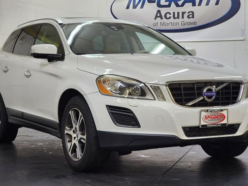Used 2013 Volvo XC60 T6 image 2