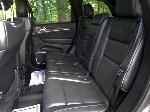 Used 2019 Jeep Grand Cherokee Summit AWD/4WD image 17