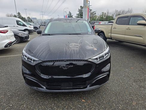 Used 2025 Ford Mustang Mach-E Select w/ Comfort Package Lite image 2