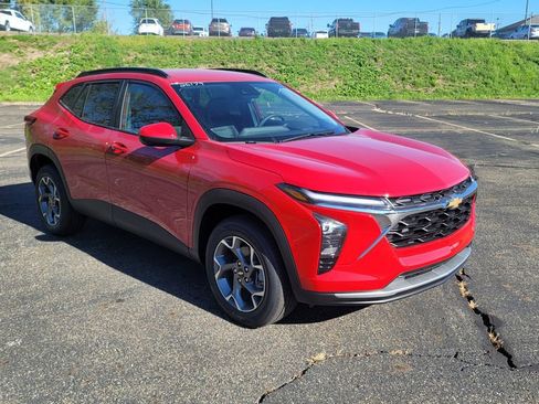 New 2026 Chevrolet Trax LT image 16