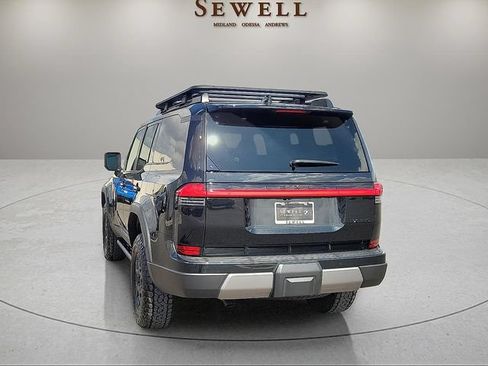 Used 2025 Lexus GX 550 AWD/4WD image 3