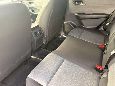 Certified 2023 Nissan Rogue SV FWD image 16