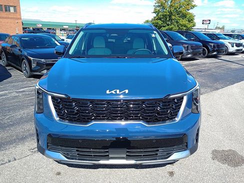 New 2026 Kia Sorento S image 3