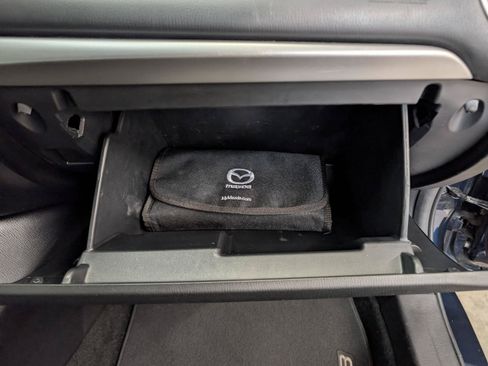 Used 2018 MAZDA MAZDA3 Touring FWD image 33