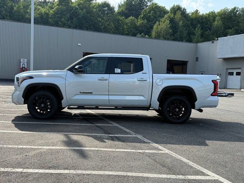 New 2026 Toyota Tundra Limited AWD/4WD image 2