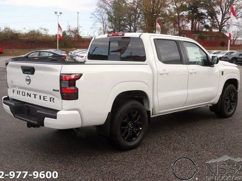 New 2026 Nissan Frontier SV w/ Tow Package AWD/4WD image 7