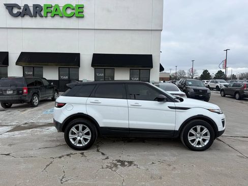 Used 2018 Land Rover Range Rover Evoque image 18