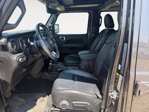 Used 2020 Jeep Wrangler Unlimited Sahara AWD/4WD image 9