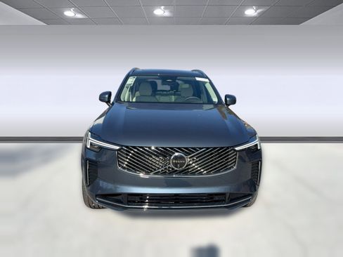 New 2026 Volvo XC90 T8 Ultra w/ Protection Package image 6
