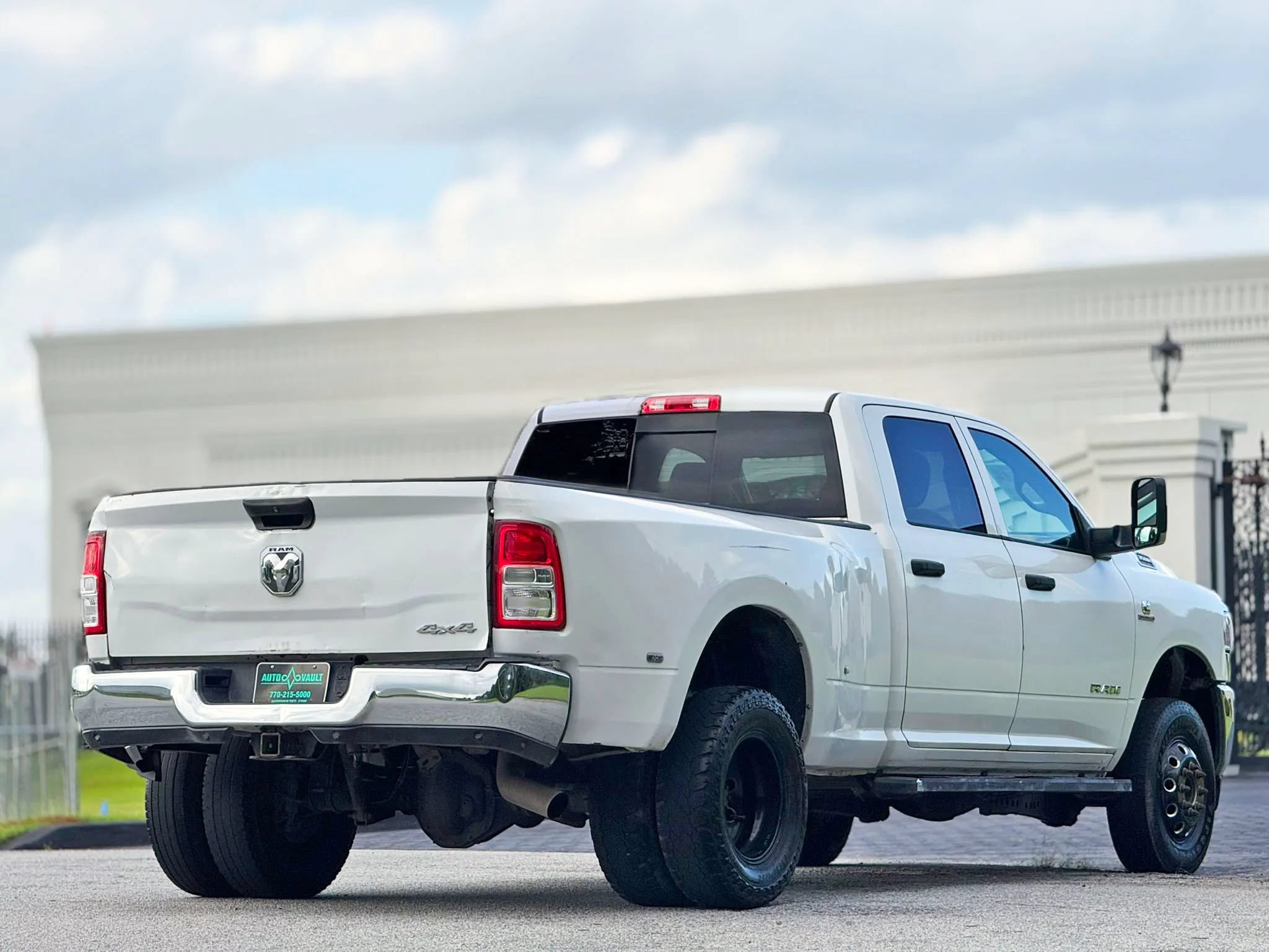 Used 2019 RAM 3500 Tradesman AWD/4WD image 11