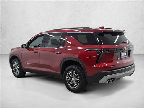 Certified 2024 Chevrolet Traverse LT FWD image 8