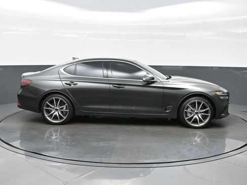 Certified 2024 Genesis G70 2.5T image 7