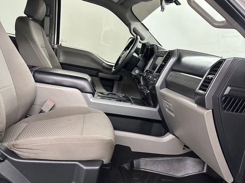 Used 2019 Ford F250 XLT w/ XLT Premium Package image 40