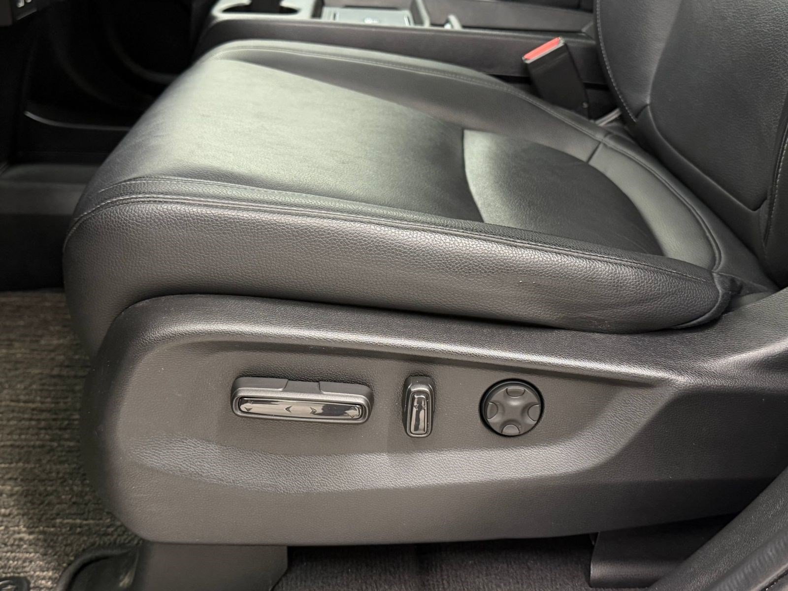 Used 2025 Honda Odyssey EX-L image 13