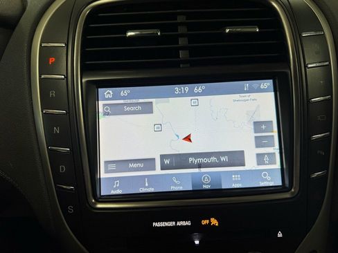 Used 2020 Lincoln Nautilus Reserve w/ Equipment Group 201A image 34