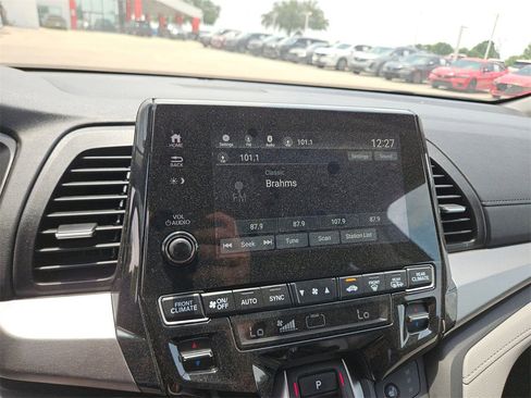 Used 2023 Honda Odyssey EX image 20