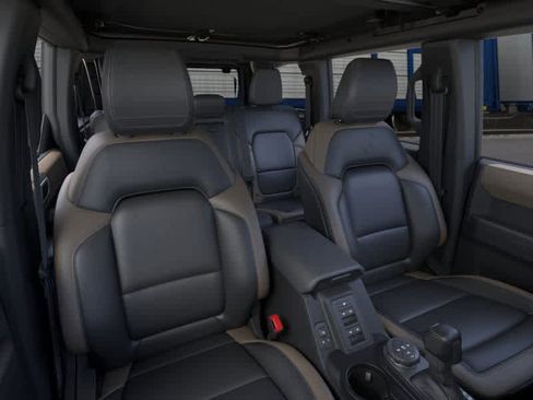 New 2025 Ford Bronco Big Bend w/ Black Diamond Package image 10