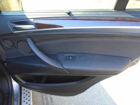 Used 2011 BMW X5 xDrive35i image 23