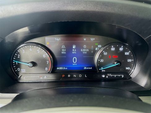 Used 2022 Ford Explorer XLT w/ Equipment Group 202A image 24