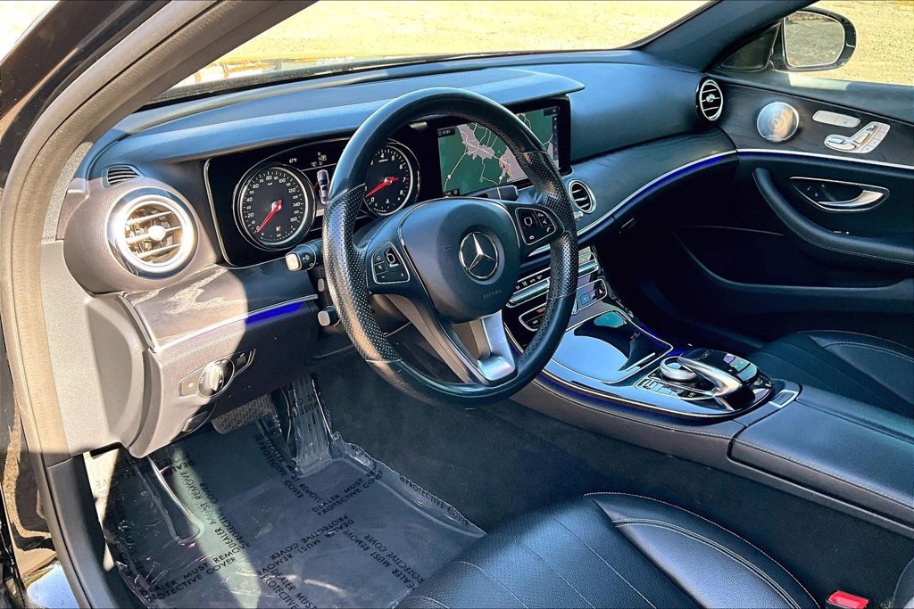 Used 2017 Mercedes-Benz E 300 4MATIC image 18