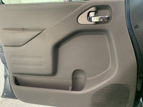 Used 2018 Nissan Frontier SV w/ Value Truck Package RWD image 21