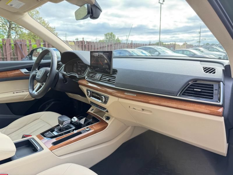 Used 2022 Audi Q5 2.0T Premium Plus AWD/4WD image 30