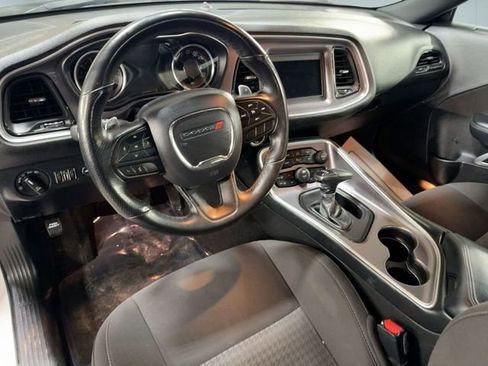 Certified 2022 Dodge Challenger GT image 11