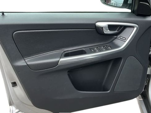 Used 2014 Volvo XC60 T6 image 10