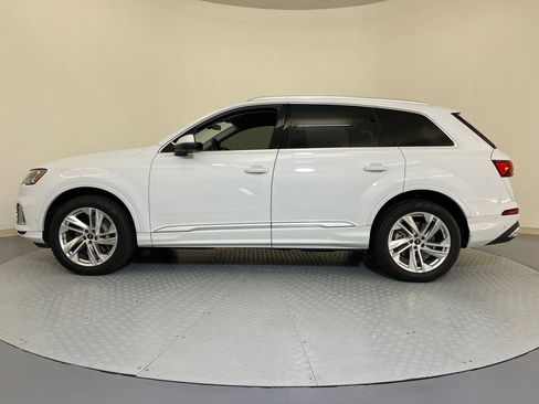 Used 2023 Audi Q7 3.0T Premium w/ Convenience Package image 2