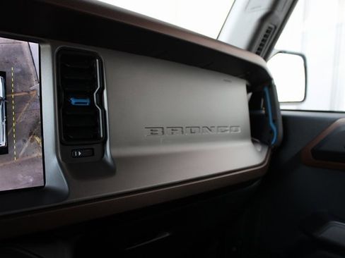 Used 2023 Ford Bronco Outer Banks image 5