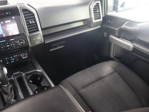 Used 2018 Ford F150 XLT w/ Equipment Group 302A Luxury AWD/4WD image 29