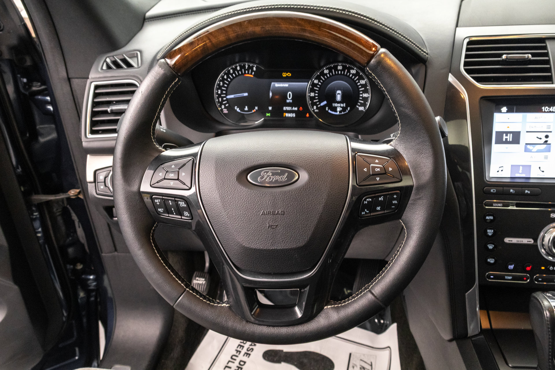 Used 2017 Ford Explorer Platinum AWD/4WD image 23