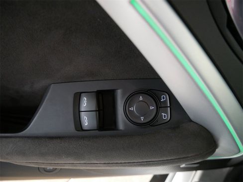 Used 2018 Chevrolet Camaro ZL1 image 22