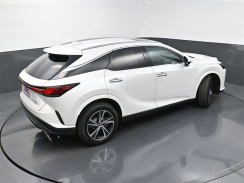 Used 2023 Lexus RX 350h image 35