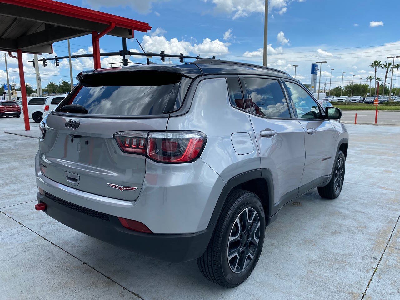 Used 2019 Jeep Compass Trailhawk AWD/4WD image 7