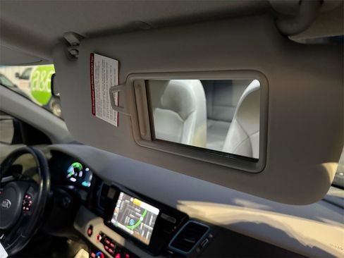 Used 2019 Kia Niro EX Premium w/ Sunroof Package image 33