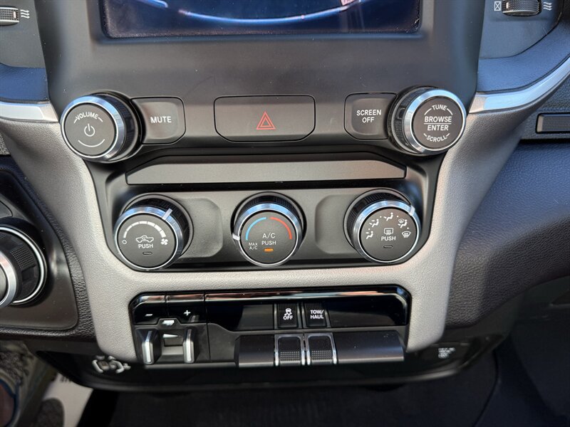 Used 2023 RAM 2500 Big Horn w/ Level 1 Equipment Group AWD/4WD image 5