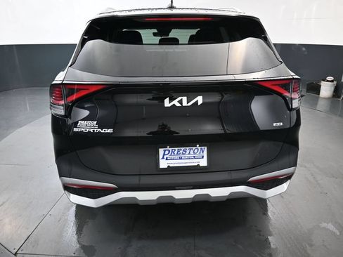 Certified 2024 Kia Sportage EX AWD/4WD image 8