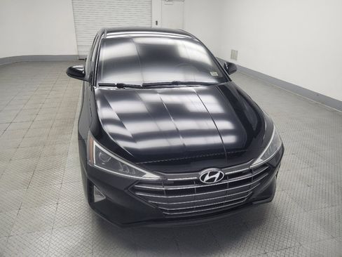 Used 2019 Hyundai Elantra SE w/ Cargo Package FWD image 14