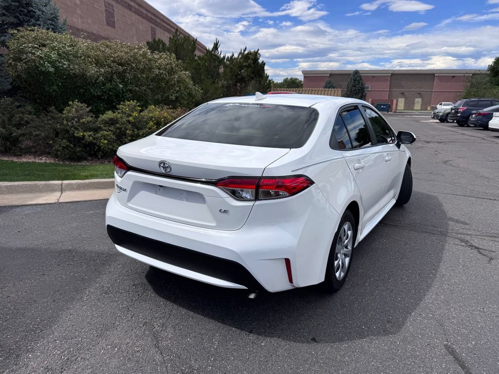 Used 2022 Toyota Corolla LE FWD image 5